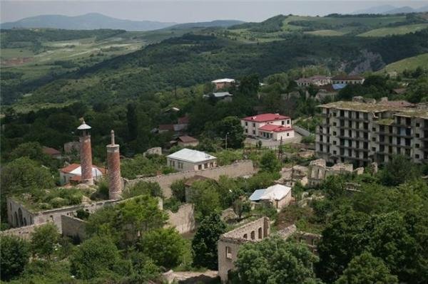 Qarabağ probleminin həlli yenə əngəlləndi; Böyük güclər 