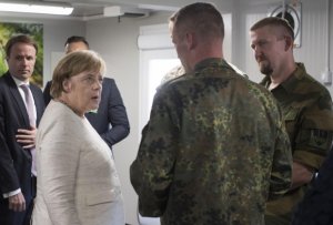 Angela Merkel Qarabağın işğalına görə Rusiyanı ittiham edir