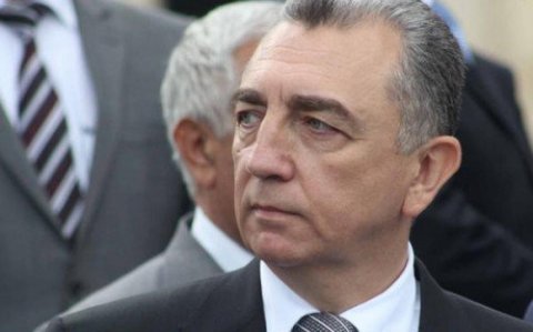 Eldar Əzizov kadr təyinatı imzalayıb Eldar Əzizov kadr təyinatı imzalayıb