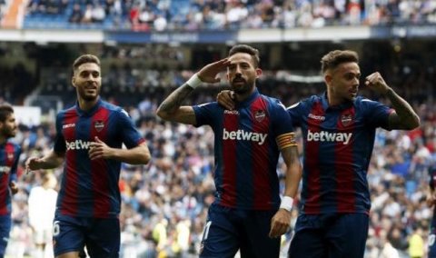 “Real” öz meydanında uduzdu “Real” öz meydanında uduzdu