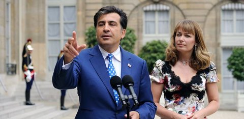 Saakaşvili Gürcüstanda gümüş toyunu qeyd etmək istəyir