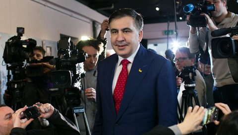 Saakaşvili Amsterdamda necə yaşayır: "Anam kömək edir"