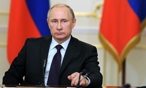 Putin Ukraynaya sanksiyalar tətbiq etməyi tapşırdı
