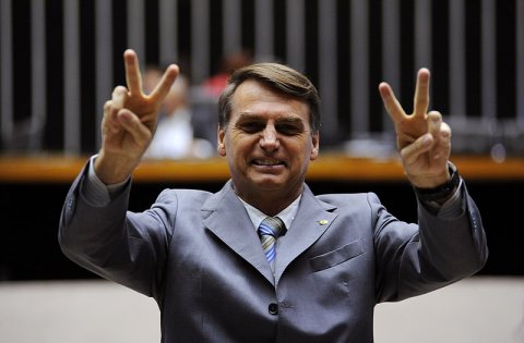 Trampın pərəstişkarı Braziliyanın prezidenti seçildi