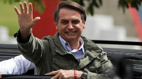 Trampın pərəstişkarı Braziliyanın prezidenti seçildi