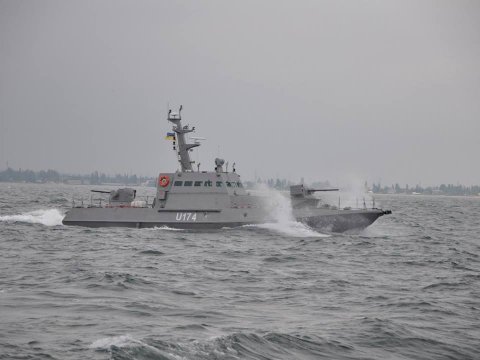 Rusiya Ukrayna hərbi gəmilərinə hücum etdi: 6 yaralı var