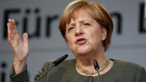 Merkel: Azərbaycan, Gürcüstan və Ukrayna Rusiyaya görə inkişaf edə bilmir