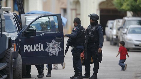 Meksikada 6 polis öldürüldü