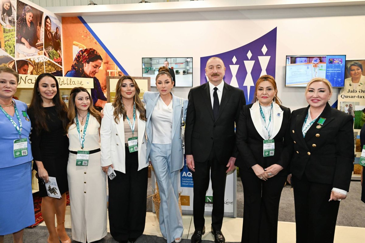 İlham Əliyev 19-cu “Caspian Agro Week” və 31-ci “InterFood Azerbaijan” sərgiləri ilə tanış olub