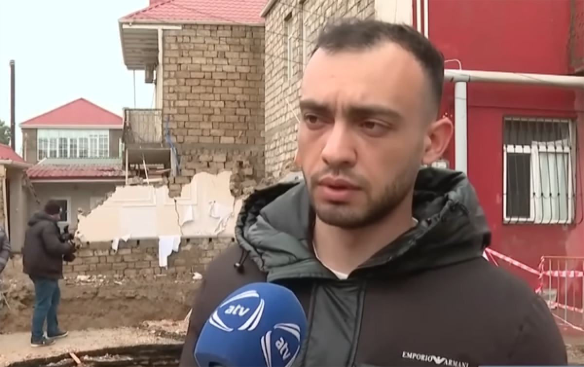  Evi sökülən şəxs: Onu alanda kollektorun üzərində tikildiyini deməmişdilər