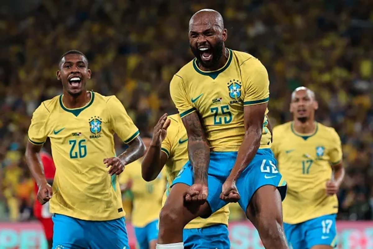 DÇ: Braziliya millisi yenidən liderliyə yüksəlib 