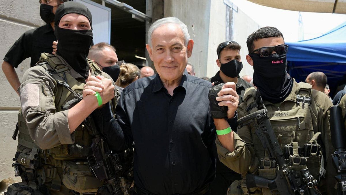 Netanyahu İsrail qoşunlarını təhdidlərə cavab verməyə çağırıb