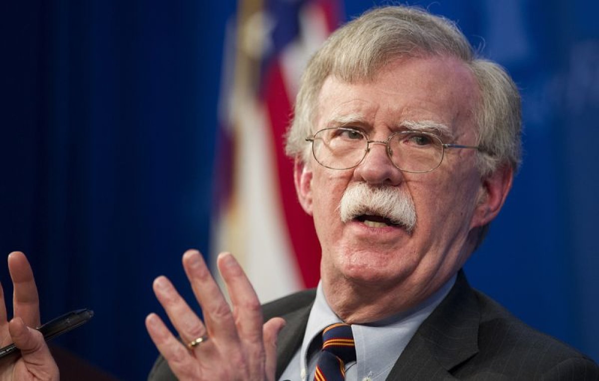 Bolton: Tramp İranla müharibədə özünü tələyə salıb