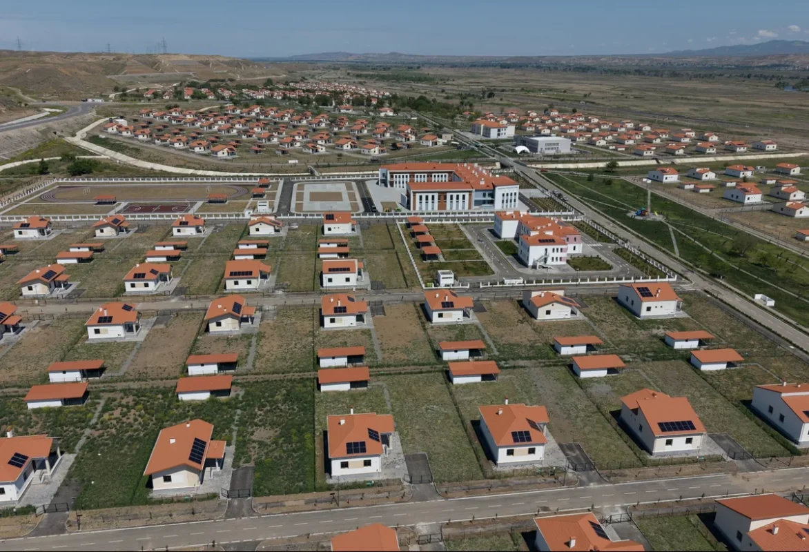 Prezident və birinci xanım Cəbrayılda yeni kəndin açılışını ediblər