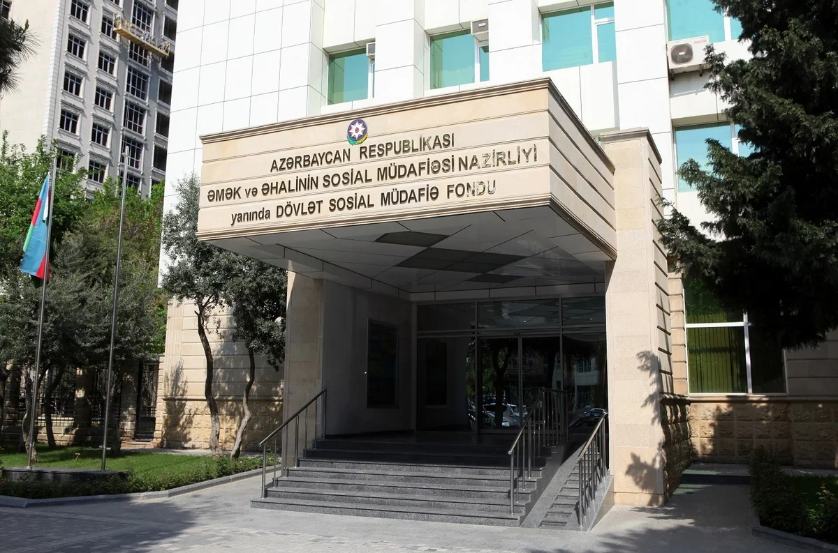 Piyadanı maşınla vuran məmur vəzifədən azad edilib