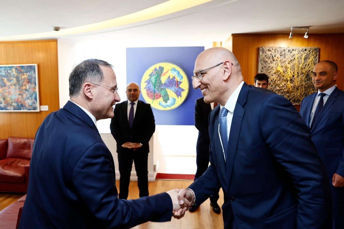 Əmirbəyov İtaliya XİN rəhbərinin müavini ilə görüşüb