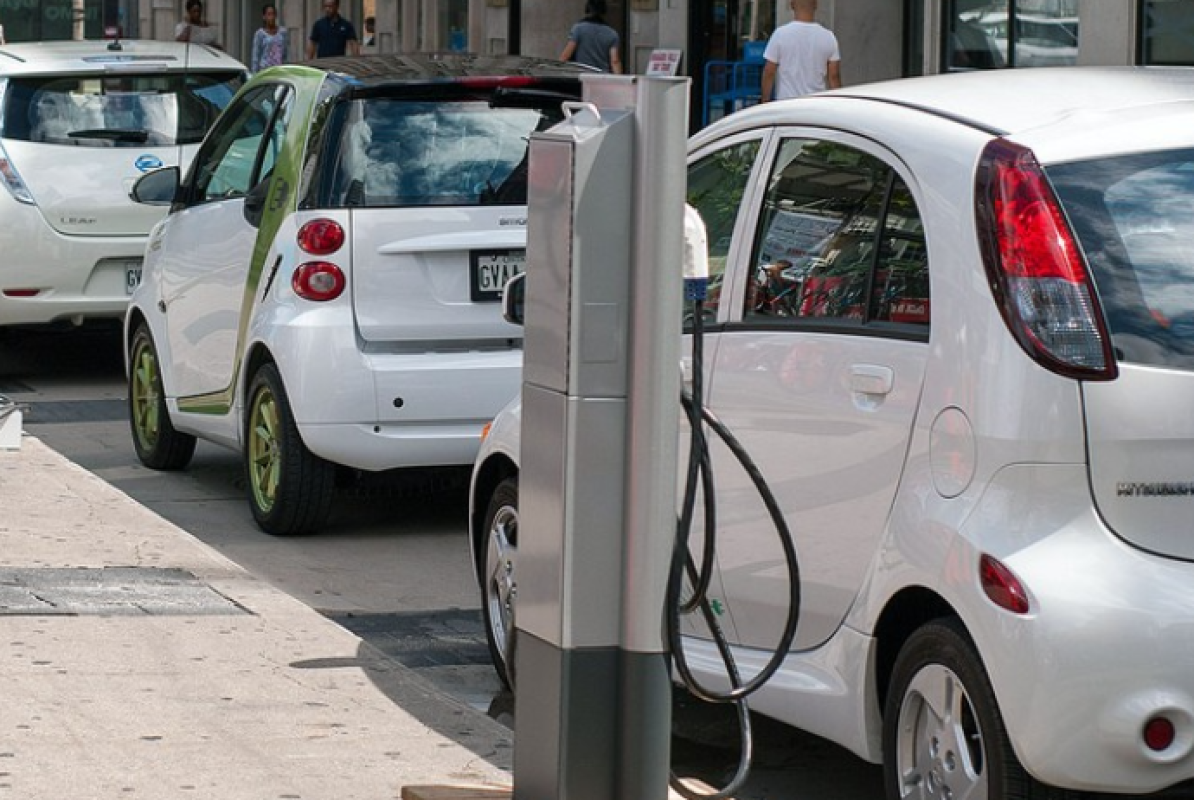 Avropada elektromobil alanların sayı artır - Siyahı