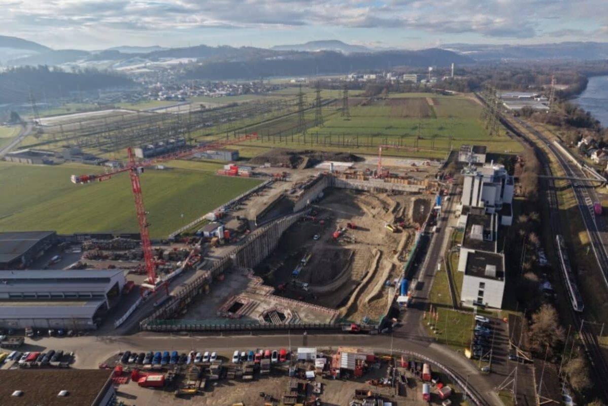 Enerji üçün dünyanın ən böyük stansiyasını tikirlər