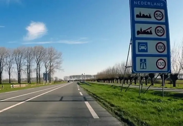 Şengen məkanında gərginlik: Brüssel sərhəd nəzarətinə etiraz edir