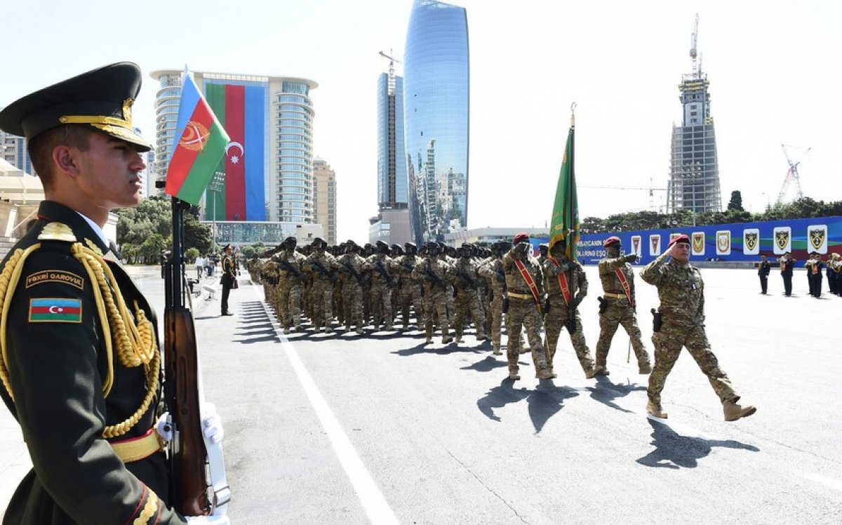 Azərbaycan Ordusunun yaradılmasından 108 il ötür