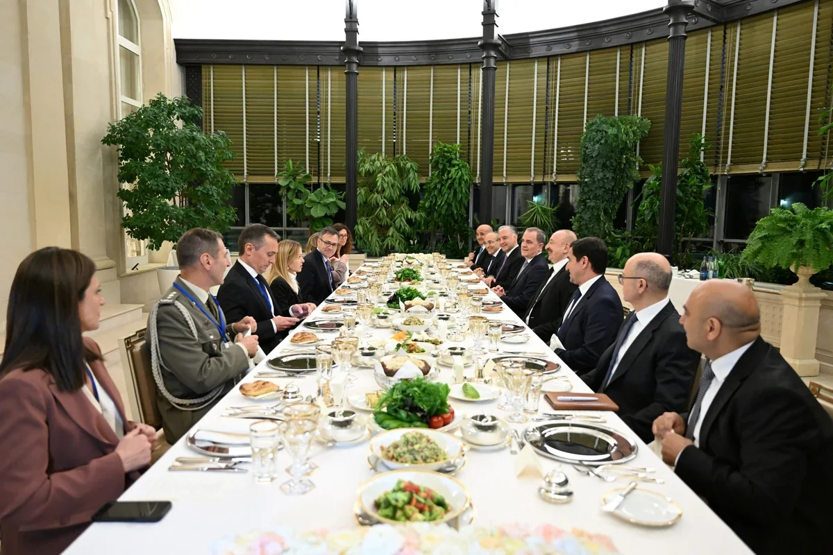 İlham Əliyevin adından İtaliya Nazirlər Şurasının sədrinin şərəfinə işçi şam yeməyi verilib