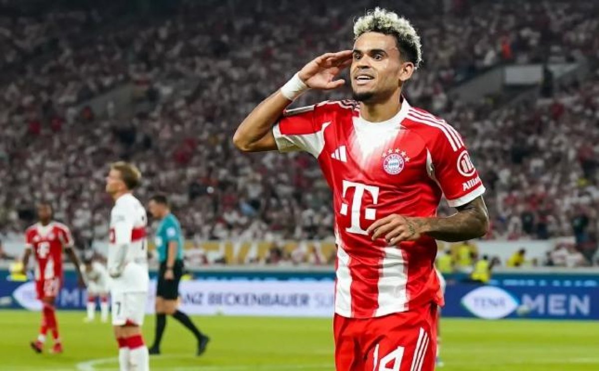 29 yaşlı futbolçu rekorda imza atıb