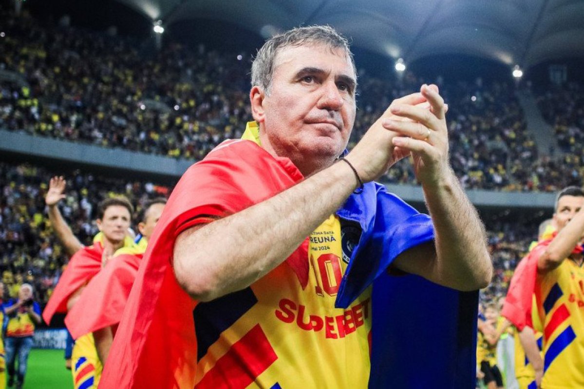 Milli komandanı əfsanəvi futbolçu idarə edəcək