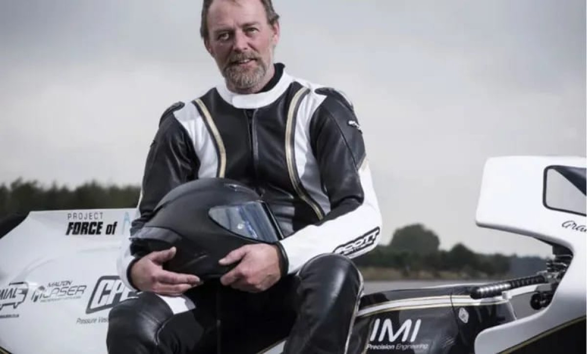 Buxarla işləyən motosiklet sürəti ilə rekord qırıb 