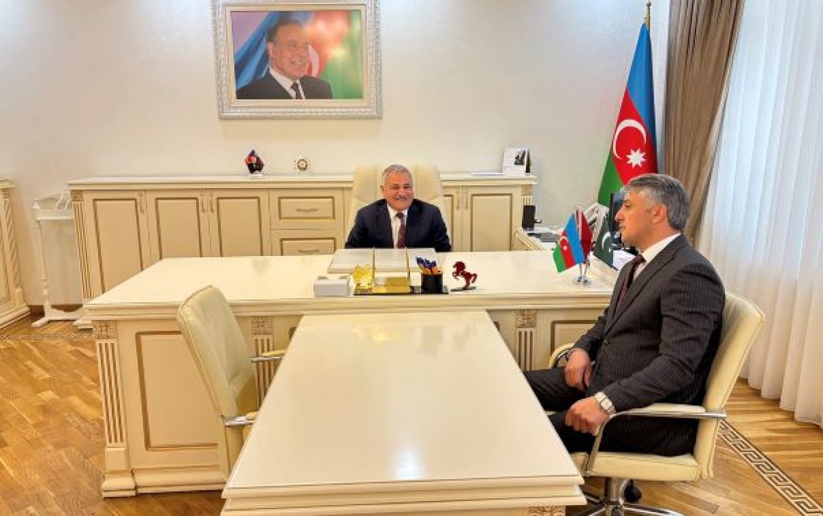 İcra başçısı qəbula görə tənqid olunub - (Yenilənib)