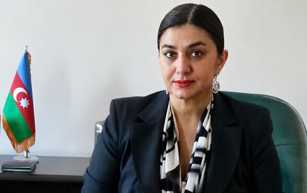 Baş nazirin keçmiş müavini kommunal puluna görə komendatla dalaşıb