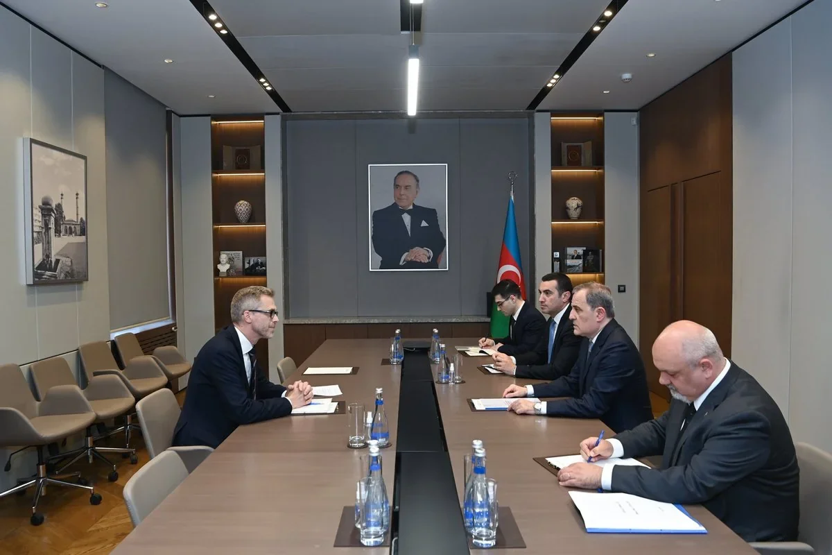Ceyhun Bayramov İsveç səfirini qəbul edib 