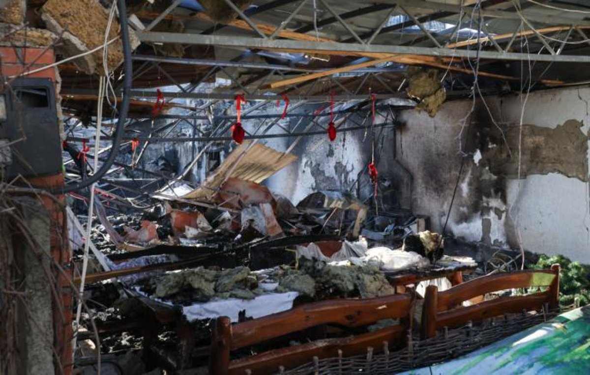 Ukrayna ordusu kafe və otelə hücum edib