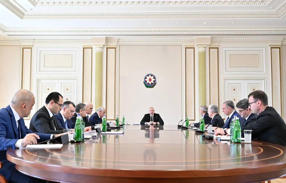 Prezident İlham Əliyev müşavirə keçirib