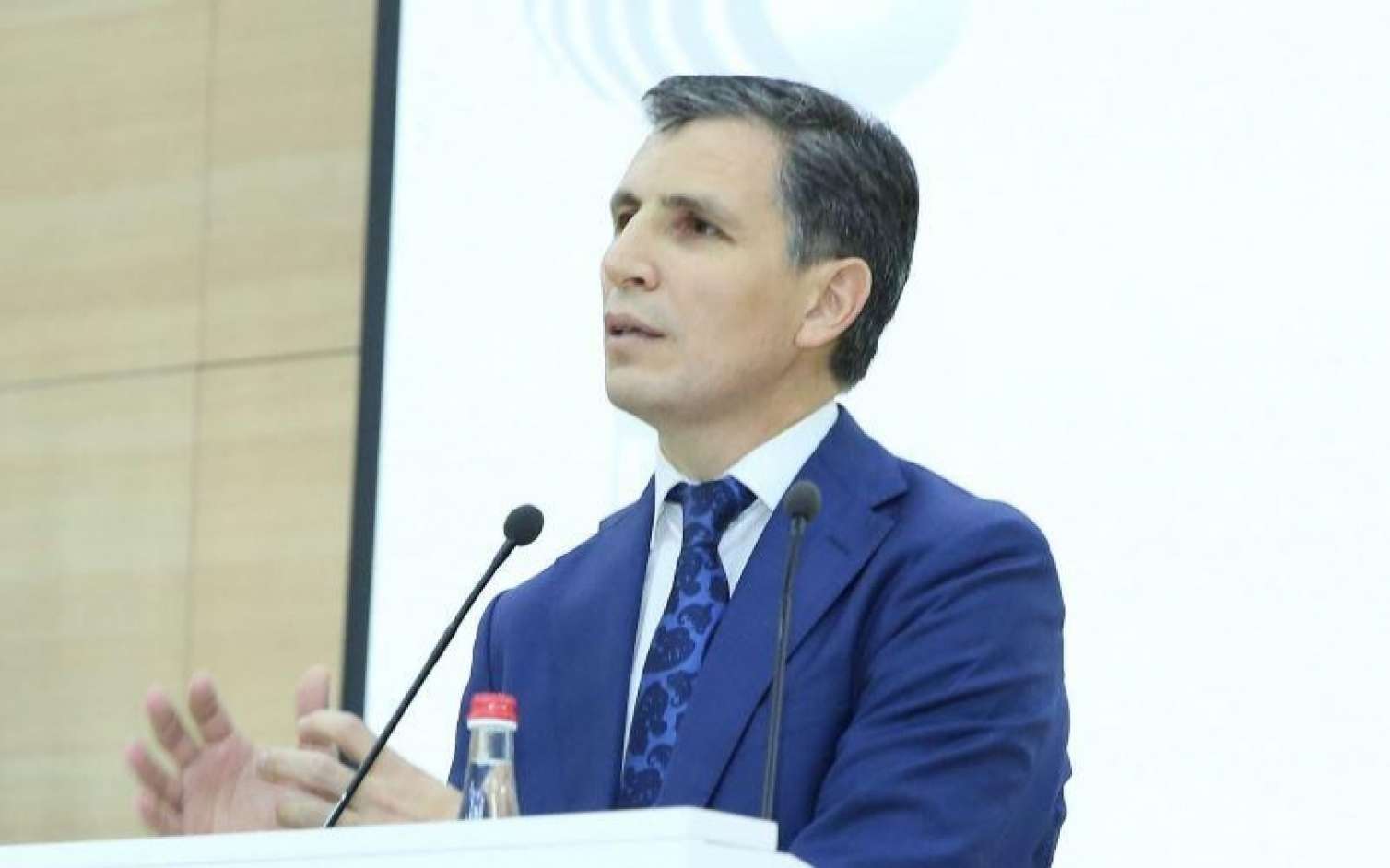 Zahid Oruc: 