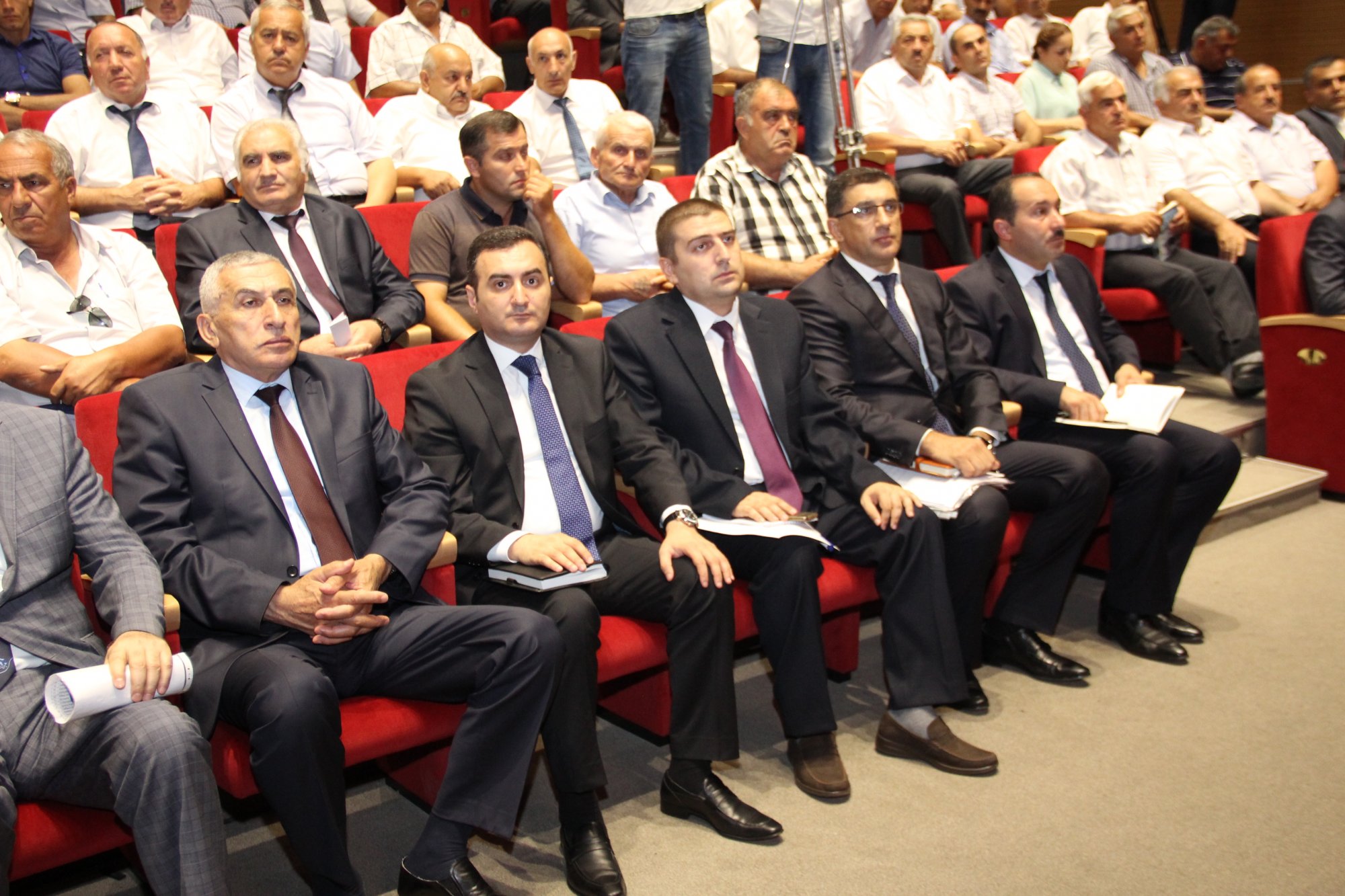 Milli iqtisadiyyatın strateji yol xəritəsi yenidən müzakirəyə çıxarıldı Milli iqtisadiyyatın strateji yol xəritəsi yenidən müzakirəyə çıxarıldı