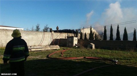 Fazil Məmmədovun villalarından biri yanıb Fazil Məmmədovun villalarından biri yanıb