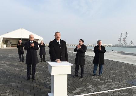 İlham Əliyev yeni terminalın açılışını edib