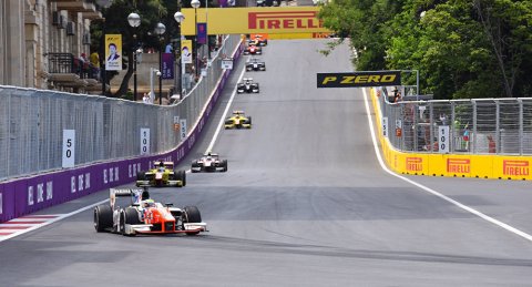 Formula 1 yarışması ikinci sürətinə strat verib