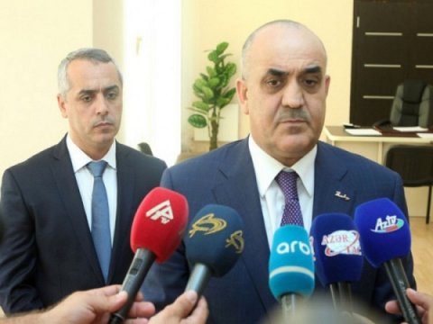Yeni nazir Səlim Müslümovun korrupsiyaya uğramış komandasını dağıtmaq istəyir Yeni nazir Səlim Müslümovun korrupsiyaya uğramış komandasını dağıtmaq istəyir