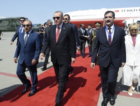 Türkiyə prezidenti Azərbaycana gəlib