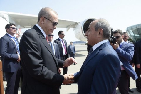 Türkiyə prezidenti Azərbaycana gəlib