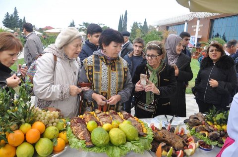 Limon ətirli  festivaldan narıngili foto-reportaj