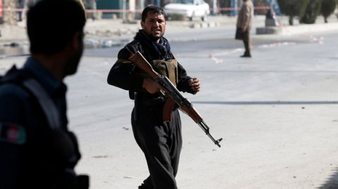“Taliban”dan növbəti qətliam: 18 polis öldü