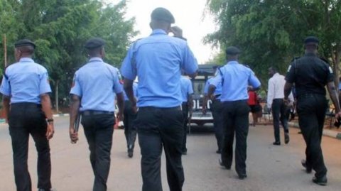Nigeriyada polislər 100-dən çox adamı öldürdü
