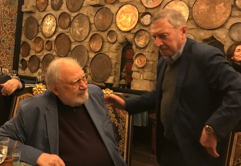 Rüstəm İbrahimbəyov Bakıya gəlib Rüstəm İbrahimbəyov Bakıya gəlib