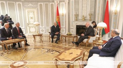 Aleksandr Lukaşenko: “Dağlıq Qarabağ probleminə göz yummaq olmaz”