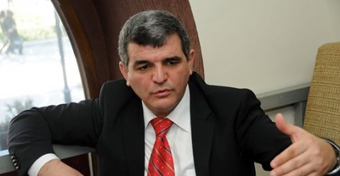 Deputat Fuad Abbasovun müdafiəsinə qalxdı: "Azərbaycan Rusiyaya nota verməlidir"