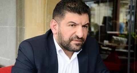 Fuad Abbasovun "deportasiya bileti"ni kim alıb? - Vəkilindən açıqlama