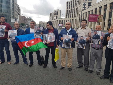 Azərbaycanlılar  Moskvada aksiya keçiriblər 
