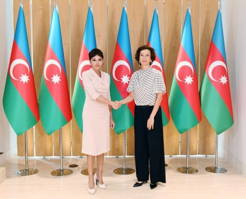 Mehriban Əliyeva UNESCO-nun baş direktoru ilə görüşüb